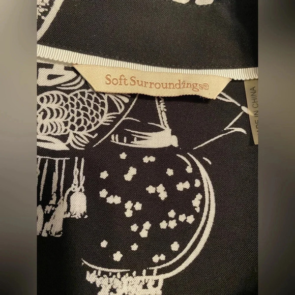 Soft Surroundings Pagoda Chinese Lantern Pattern Tunic - Picture 7 of 10